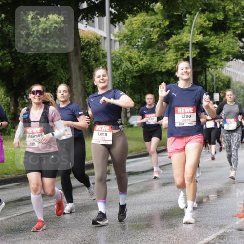 14.06.2026 - REWE Women's Run Jannik Wohlers http://msf.ph/oto/9797237 14.06.2026 09:11:27 Laufen 1060, 10701, 11071, 11022, 10878, 7 meine-sportfotos.de