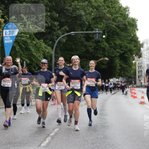 14.06.2026 - REWE Women's Run Jannik Wohlers http://msf.ph/oto/9797370 14.06.2026 10:00:39 Laufen 6, 30, 11114, 11211, 11121, 10462, 10880 meine-sportfotos.de