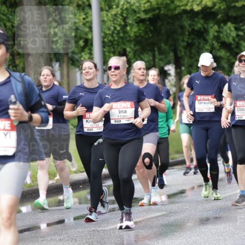 14.06.2026 - REWE Women's Run Jannik Wohlers http://msf.ph/oto/9797372 14.06.2026 09:11:36 Laufen 1042, 77, 11062, 10079, 7, 10793, 10652, 10360, 651 meine-sportfotos.de