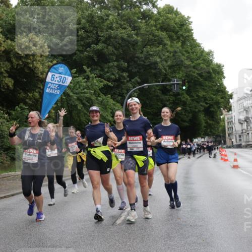 14.06.2026 - REWE Women's Run Jannik Wohlers http://msf.ph/oto/9797383 14.06.2026 10:00:40 Laufen 6, 30, 11114, 11121, 10880, 11211 meine-sportfotos.de