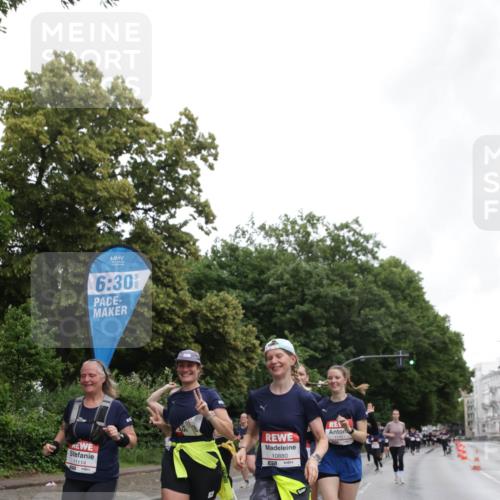14.06.2026 - REWE Women's Run Jannik Wohlers http://msf.ph/oto/9797409 14.06.2026 10:00:42 Laufen 6, 30, 11114, 12, 10880, 57, 11121 meine-sportfotos.de