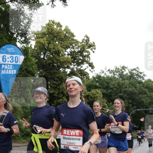 14.06.2026 - REWE Women's Run Jannik Wohlers http://msf.ph/oto/9797433 14.06.2026 10:00:42 Laufen 6, 30, 10880, 11121, 148 meine-sportfotos.de
