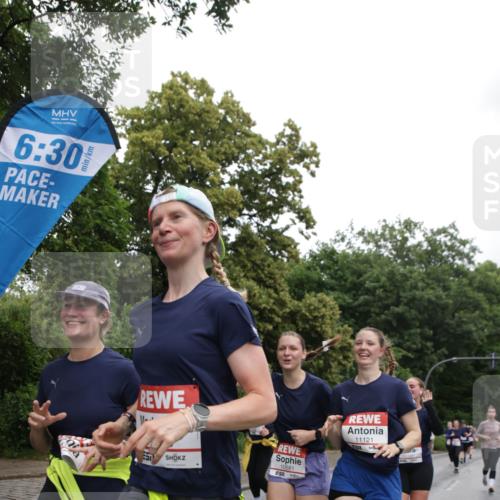 14.06.2026 - REWE Women's Run Jannik Wohlers http://msf.ph/oto/9797438 14.06.2026 10:00:43 Laufen 6, 30, 10581, 11121 meine-sportfotos.de
