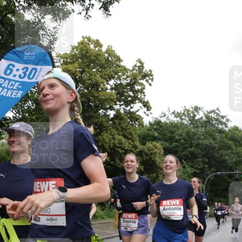14.06.2026 - REWE Women's Run Jannik Wohlers http://msf.ph/oto/9797441 14.06.2026 10:00:43 Laufen 6, 30, 80, 10581, 11121 meine-sportfotos.de