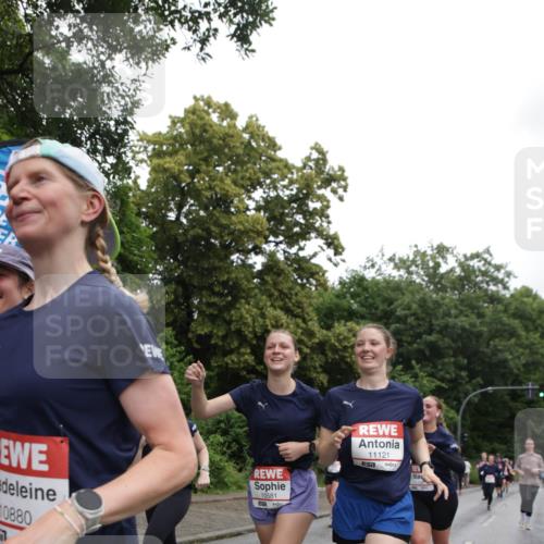 14.06.2026 - REWE Women's Run Jannik Wohlers http://msf.ph/oto/9797444 14.06.2026 10:00:43 Laufen 10880, 10581, 11121, 2007, 114 meine-sportfotos.de
