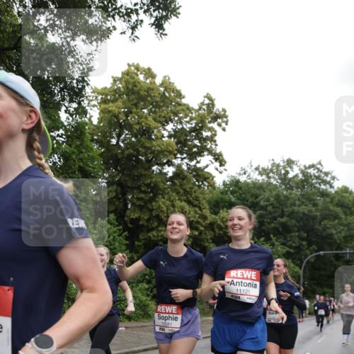 14.06.2026 - REWE Women's Run Jannik Wohlers http://msf.ph/oto/9797446 14.06.2026 10:00:43 Laufen 10581, 11121 meine-sportfotos.de
