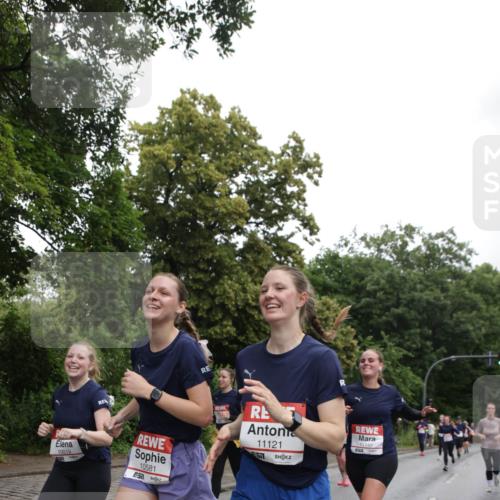 14.06.2026 - REWE Women's Run Jannik Wohlers http://msf.ph/oto/9797454 14.06.2026 10:00:43 Laufen 10019, 10581, 11121, 11148 meine-sportfotos.de