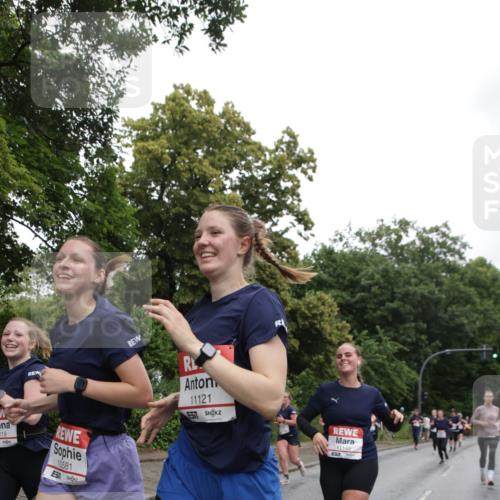 14.06.2026 - REWE Women's Run Jannik Wohlers http://msf.ph/oto/9797459 14.06.2026 10:00:43 Laufen 019, 10581, 11121, 11148 meine-sportfotos.de