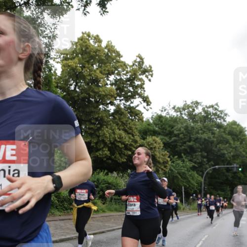 14.06.2026 - REWE Women's Run Jannik Wohlers http://msf.ph/oto/9797468 14.06.2026 10:00:43 Laufen 1, 11148 meine-sportfotos.de