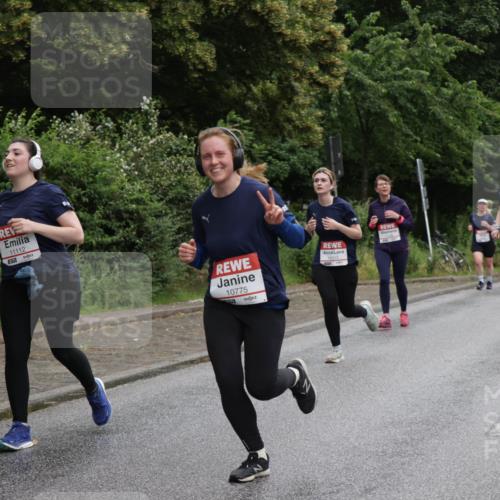 14.06.2026 - REWE Women's Run Jannik Wohlers http://msf.ph/oto/9797508 14.06.2026 10:00:47 Laufen 11112, 7, 10775 meine-sportfotos.de