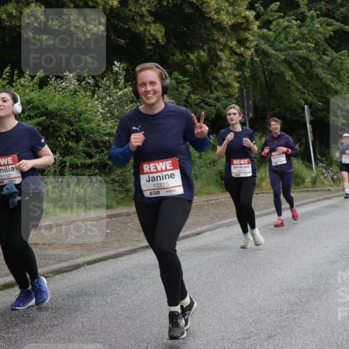 14.06.2026 - REWE Women's Run Jannik Wohlers http://msf.ph/oto/9797513 14.06.2026 10:00:47 Laufen 11112, 10775, 10123 meine-sportfotos.de