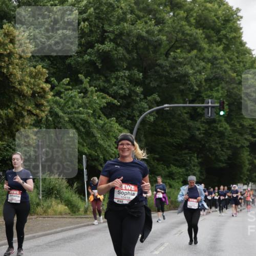 14.06.2026 - REWE Women's Run Jannik Wohlers http://msf.ph/oto/9797561 14.06.2026 10:00:53 Laufen 10418, 7 meine-sportfotos.de