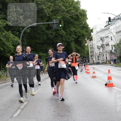 14.06.2026 - REWE Women's Run Jannik Wohlers http://msf.ph/oto/9797643 14.06.2026 10:01:05 Laufen 0353, 10726, 10723, 01 meine-sportfotos.de