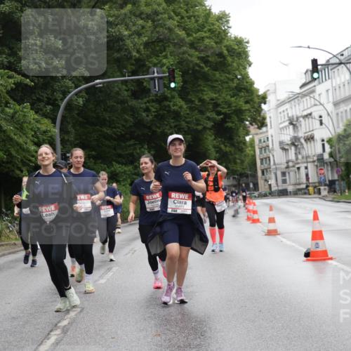 14.06.2026 - REWE Women's Run Jannik Wohlers http://msf.ph/oto/9797650 14.06.2026 10:01:05 Laufen 11321, 0353, 10723, 01 meine-sportfotos.de
