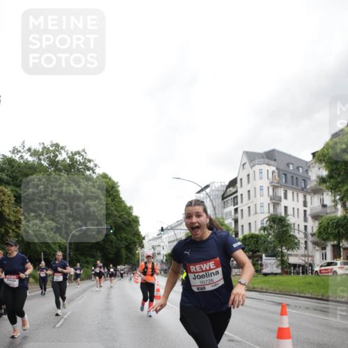 14.06.2026 - REWE Women's Run Jannik Wohlers http://msf.ph/oto/9797671 14.06.2026 10:01:09 Laufen 10726 meine-sportfotos.de