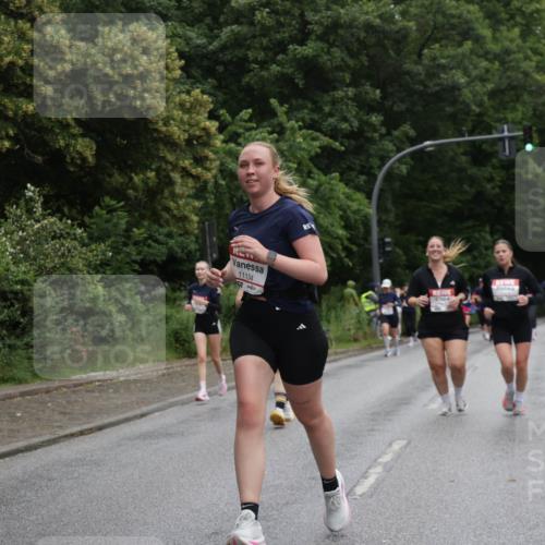 14.06.2026 - REWE Women's Run Jannik Wohlers http://msf.ph/oto/9797717 14.06.2026 10:01:14 Laufen 11134 meine-sportfotos.de
