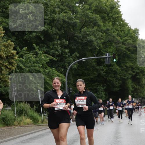 14.06.2026 - REWE Women's Run Jannik Wohlers http://msf.ph/oto/9797731 14.06.2026 10:01:15 Laufen 10672, 10474, 57 meine-sportfotos.de