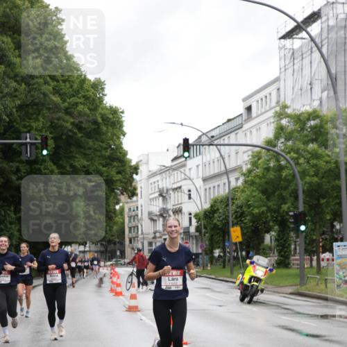 14.06.2026 - REWE Women's Run Jannik Wohlers http://msf.ph/oto/9797760 14.06.2026 10:01:21 Laufen 11010, 57, 1 meine-sportfotos.de