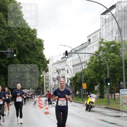 14.06.2026 - REWE Women's Run Jannik Wohlers http://msf.ph/oto/9797763 14.06.2026 10:01:21 Laufen 11010, 257, 01 meine-sportfotos.de
