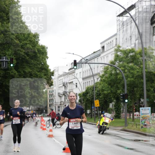 14.06.2026 - REWE Women's Run Jannik Wohlers http://msf.ph/oto/9797772 14.06.2026 10:01:21 Laufen 11010, 01 meine-sportfotos.de