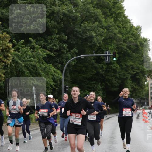 14.06.2026 - REWE Women's Run Jannik Wohlers http://msf.ph/oto/9797782 14.06.2026 10:01:22 Laufen 11233, 11031 meine-sportfotos.de