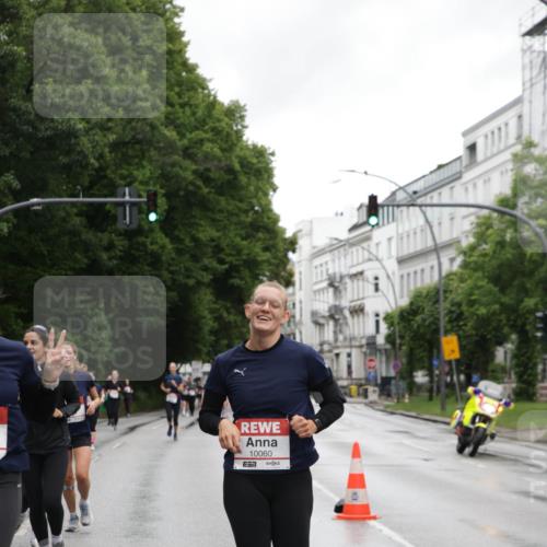 14.06.2026 - REWE Women's Run Jannik Wohlers http://msf.ph/oto/9797801 14.06.2026 10:01:24 Laufen 10060 meine-sportfotos.de
