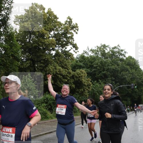 14.06.2026 - REWE Women's Run Jannik Wohlers http://msf.ph/oto/9797834 14.06.2026 10:01:27 Laufen 10428, 10747, 517 meine-sportfotos.de