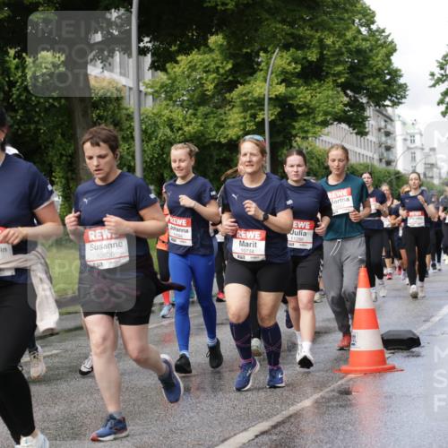 14.06.2026 - REWE Women's Run Jannik Wohlers http://msf.ph/oto/9797915 14.06.2026 09:12:09 Laufen 11455, 10606, 657, 10394, 10734, 11286 meine-sportfotos.de