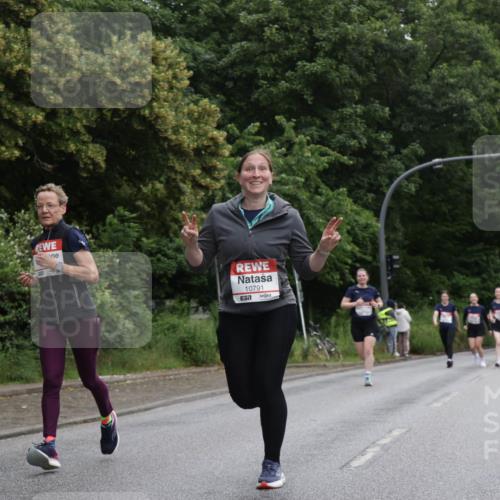 14.06.2026 - REWE Women's Run Jannik Wohlers http://msf.ph/oto/9797932 14.06.2026 10:01:46 Laufen 10791, 657 meine-sportfotos.de