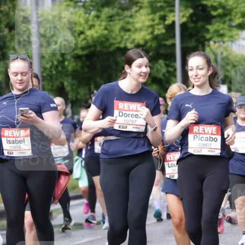 14.06.2026 - REWE Women's Run Jannik Wohlers http://msf.ph/oto/9797955 14.06.2026 09:12:13 Laufen 9696, 10615, 10797, 7, 1012, 1, 10807 meine-sportfotos.de