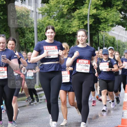 14.06.2026 - REWE Women's Run Jannik Wohlers http://msf.ph/oto/9797995 14.06.2026 09:12:14 Laufen 26, 10615, 10797, 57, 0124, 10807, 02, 22, 11488, 657 meine-sportfotos.de