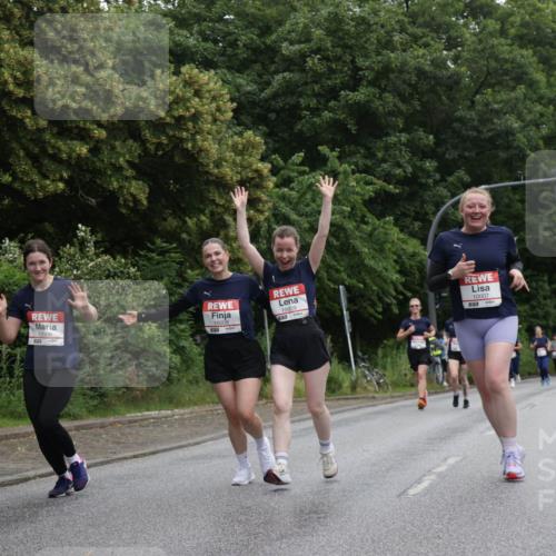 14.06.2026 - REWE Women's Run Jannik Wohlers http://msf.ph/oto/9798009 14.06.2026 10:01:54 Laufen 10006, 10008, 10009, 10007 meine-sportfotos.de