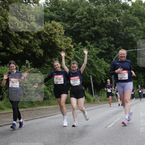 14.06.2026 - REWE Women's Run Jannik Wohlers http://msf.ph/oto/9798012 14.06.2026 10:01:54 Laufen 10007, 10008, 10006, 10009 meine-sportfotos.de