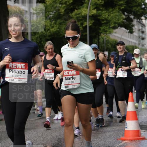 14.06.2026 - REWE Women's Run Jannik Wohlers http://msf.ph/oto/9798022 14.06.2026 09:12:15 Laufen 10124, 10807, 11488, 657, 1002, 22 meine-sportfotos.de