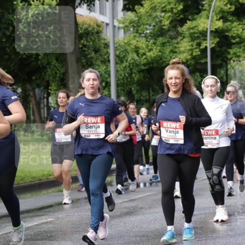 14.06.2026 - REWE Women's Run Jannik Wohlers http://msf.ph/oto/9798060 14.06.2026 09:12:20 Laufen 1437, 517, 10818, 11170, 7, 10503, 7, 10200, 11420 meine-sportfotos.de