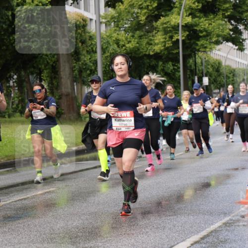 14.06.2026 - REWE Women's Run Jannik Wohlers http://msf.ph/oto/9798282 14.06.2026 09:12:46 Laufen 10216, 657, 11249, 10746, 7, 6 meine-sportfotos.de