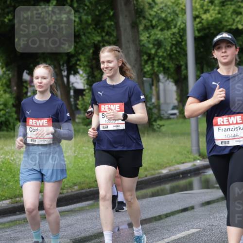 14.06.2026 - REWE Women's Run Jannik Wohlers http://msf.ph/oto/9798481 14.06.2026 09:13:24 Laufen 0729, 10239, 57, 10446, 7, 10484 meine-sportfotos.de
