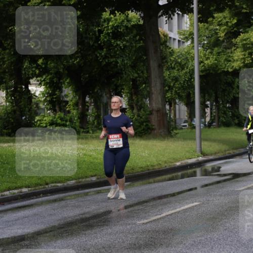 14.06.2026 - REWE Women's Run Jannik Wohlers http://msf.ph/oto/9798680 14.06.2026 09:14:43 Laufen 10459 meine-sportfotos.de