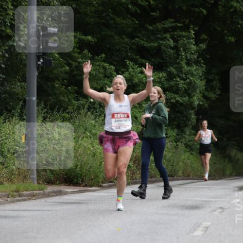 14.06.2026 - REWE Women's Run Jannik Wohlers http://msf.ph/oto/9798909 14.06.2026 09:40:06 Laufen 10080 meine-sportfotos.de