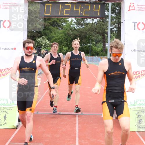 14.06.2026 - 7 Türme Triathlon Andreas Tolksdorf http://msf.ph/oto/9799090 14.06.2026 11:54:24 Ziel 424, 436, 437, 438, 439 meine-sportfotos.de