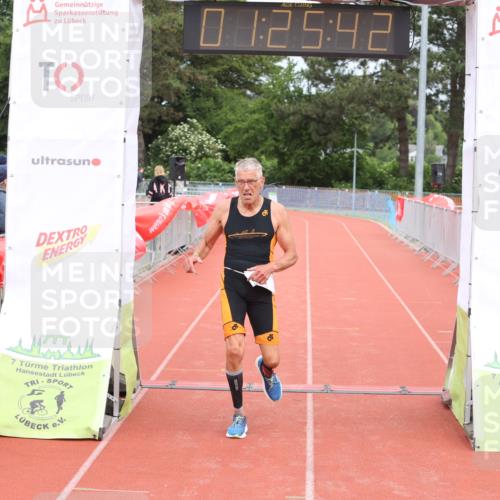 14.06.2026 - 7 Türme Triathlon Andreas Tolksdorf http://msf.ph/oto/9799103 14.06.2026 11:55:41 Ziel 435 meine-sportfotos.de