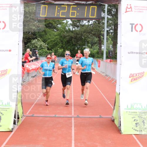 14.06.2026 - 7 Türme Triathlon Andreas Tolksdorf http://msf.ph/oto/9799108 14.06.2026 11:56:09 Ziel 416, 417, 418, 419, 479, 480, 482 meine-sportfotos.de