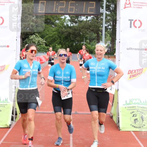 14.06.2026 - 7 Türme Triathlon Andreas Tolksdorf http://msf.ph/oto/9799114 14.06.2026 11:56:10 Ziel 416, 417, 418, 419, 479, 480, 482 meine-sportfotos.de