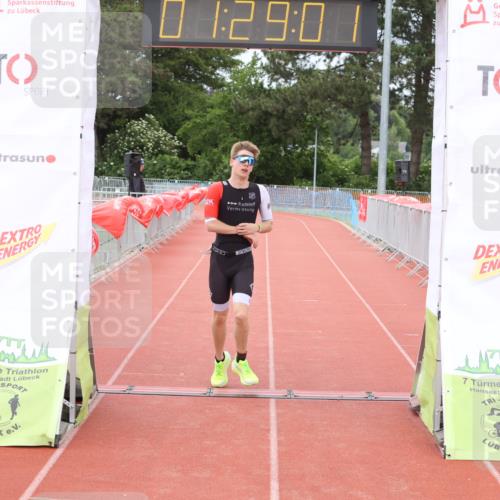 14.06.2026 - 7 Türme Triathlon Andreas Tolksdorf http://msf.ph/oto/9799143 14.06.2026 11:59:01 Ziel 413 meine-sportfotos.de