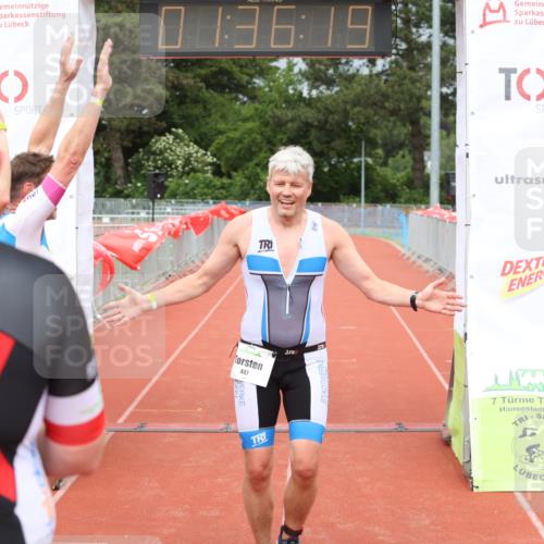 14.06.2026 - 7 Türme Triathlon Andreas Tolksdorf http://msf.ph/oto/9799210 14.06.2026 12:06:18 Ziel 447 meine-sportfotos.de