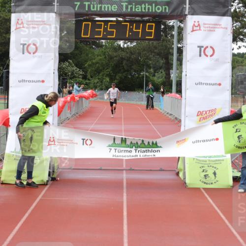 14.06.2026 - 7 Türme Triathlon Andreas Tolksdorf http://msf.ph/oto/9799253 14.06.2026 14:57:48 Ziel 805 meine-sportfotos.de