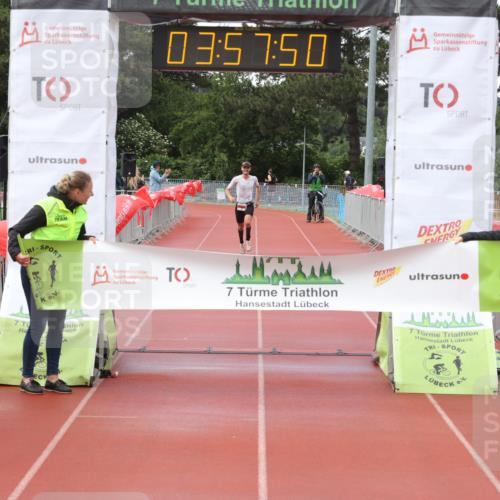 14.06.2026 - 7 Türme Triathlon Andreas Tolksdorf http://msf.ph/oto/9799255 14.06.2026 14:57:49 Ziel 805 meine-sportfotos.de