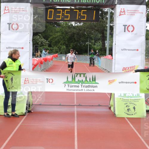 14.06.2026 - 7 Türme Triathlon Andreas Tolksdorf http://msf.ph/oto/9799256 14.06.2026 14:57:50 Ziel 805 meine-sportfotos.de
