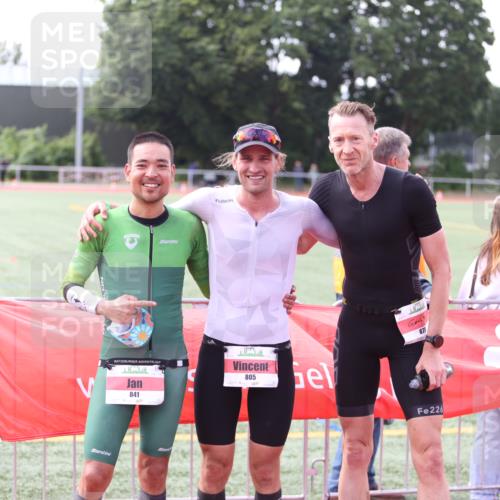 14.06.2026 - 7 Türme Triathlon Andreas Tolksdorf http://msf.ph/oto/9799322 14.06.2026 15:04:58 Ziel  meine-sportfotos.de