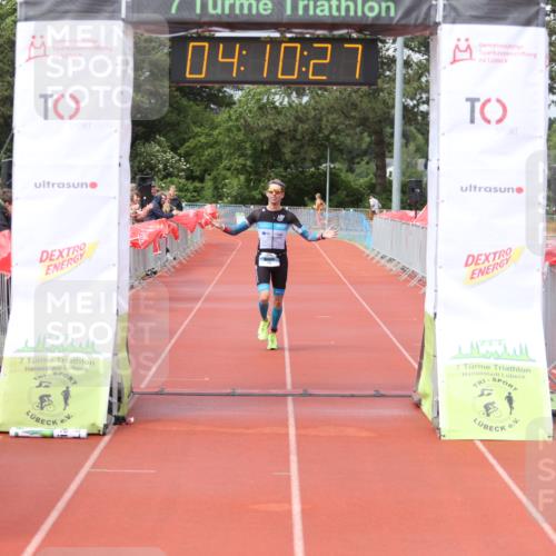 14.06.2026 - 7 Türme Triathlon Andreas Tolksdorf http://msf.ph/oto/9799343 14.06.2026 15:10:25 Ziel 1136 meine-sportfotos.de